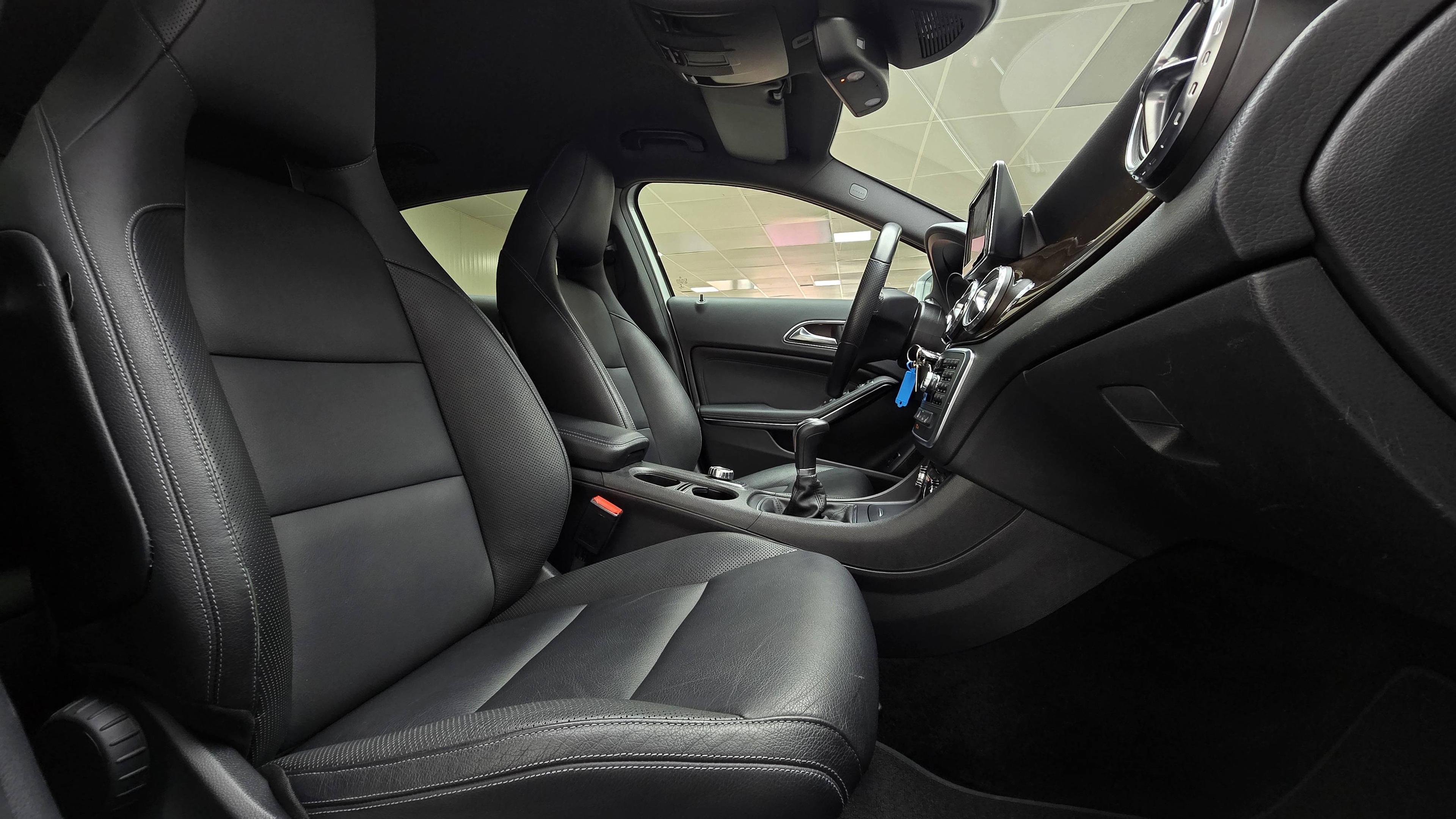 MERCEDES-BENZ CLASSE GLA