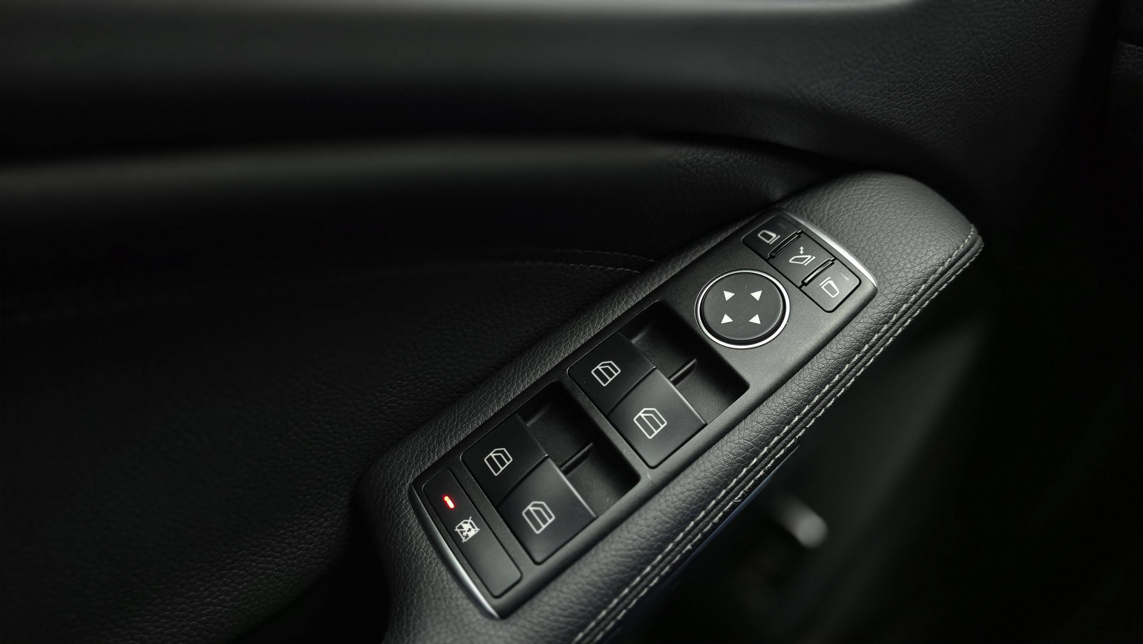 MERCEDES-BENZ CLASSE GLA