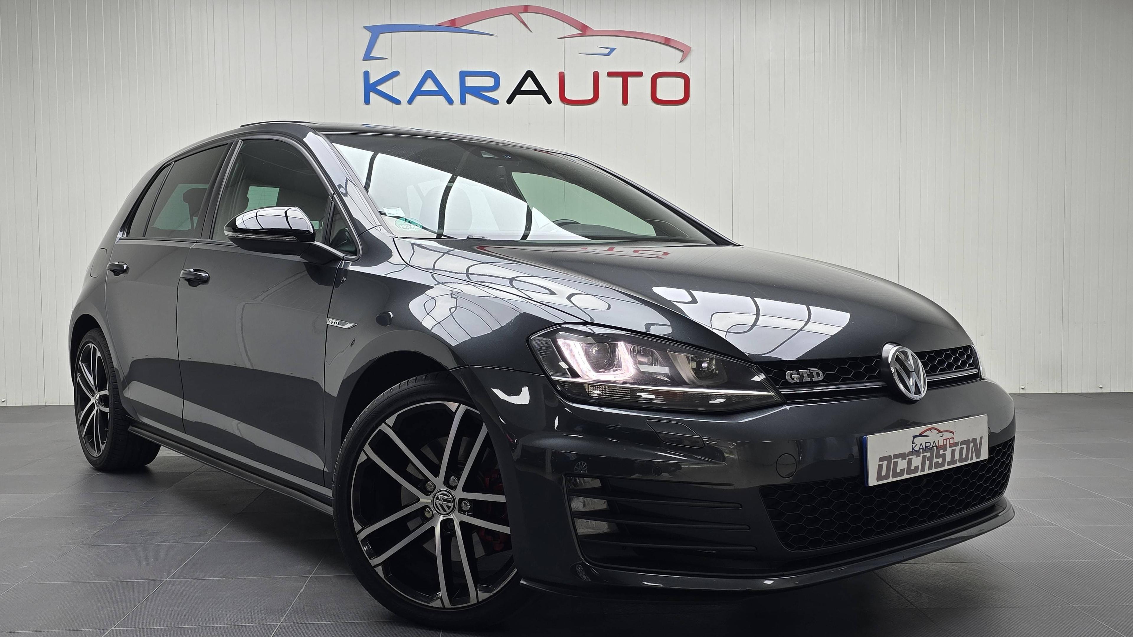 VOLKSWAGEN GOLF