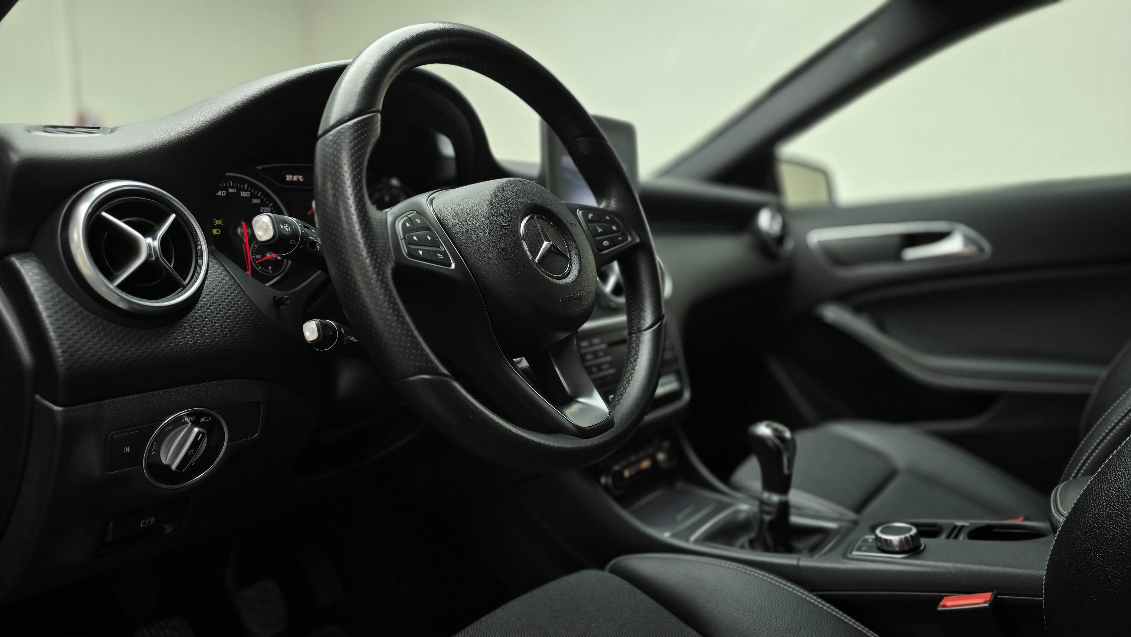 MERCEDES-BENZ CLASSE A