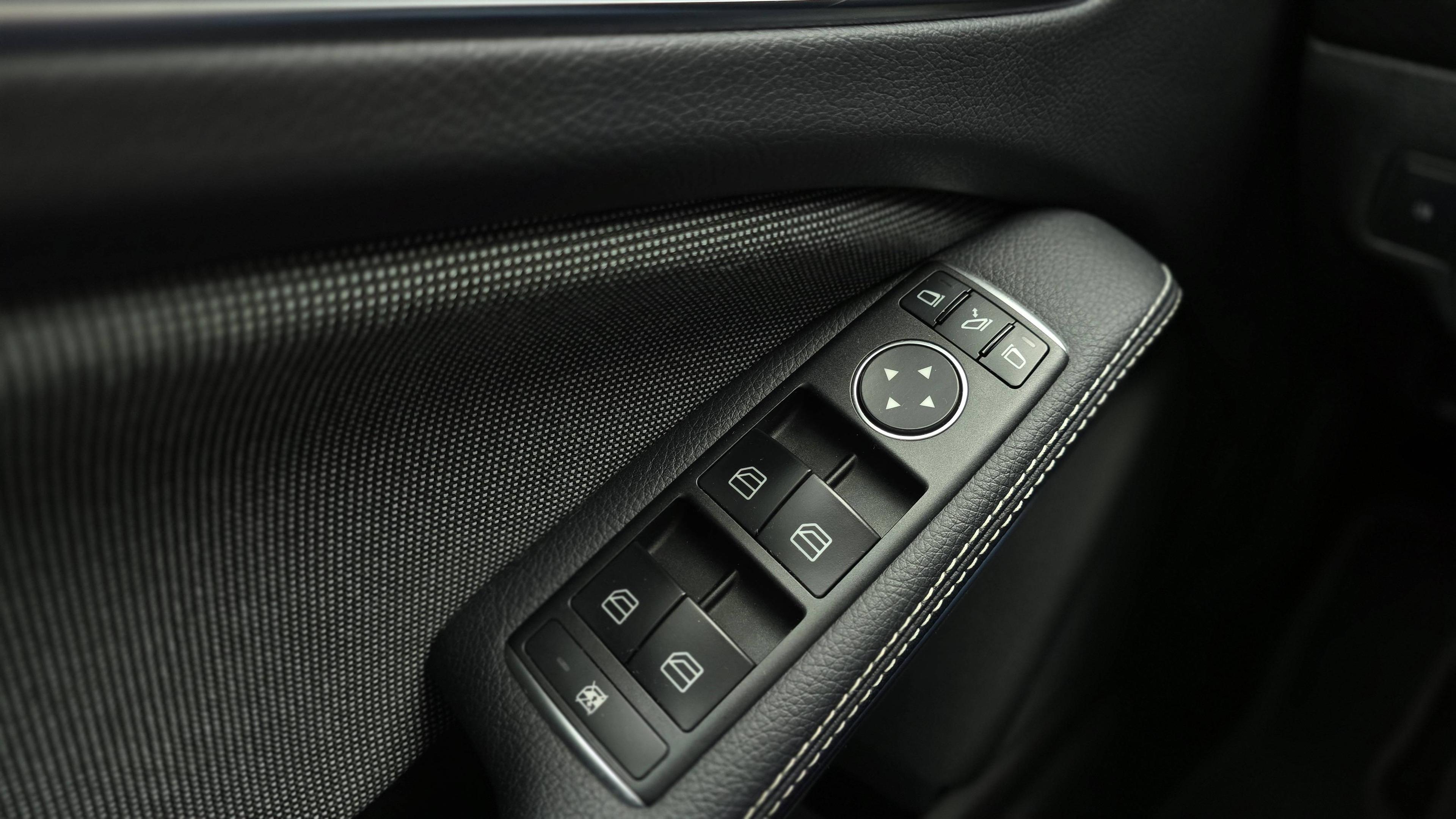 MERCEDES-BENZ CLASSE A